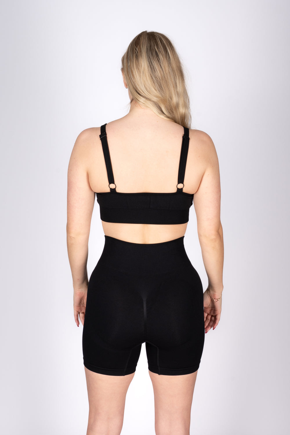 Basic Black Sports Bra - Longevitywear