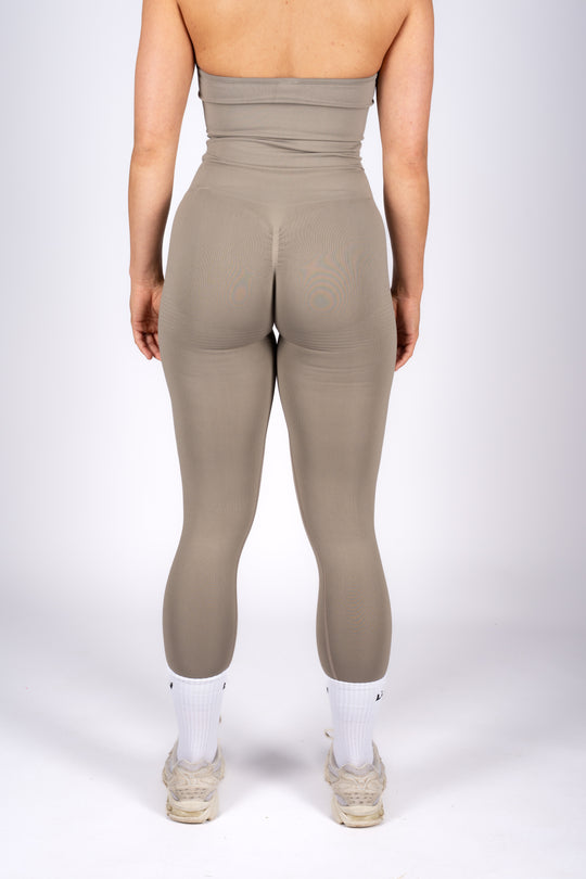 That Girl 2.0 activewear leggings close-up fabric texture